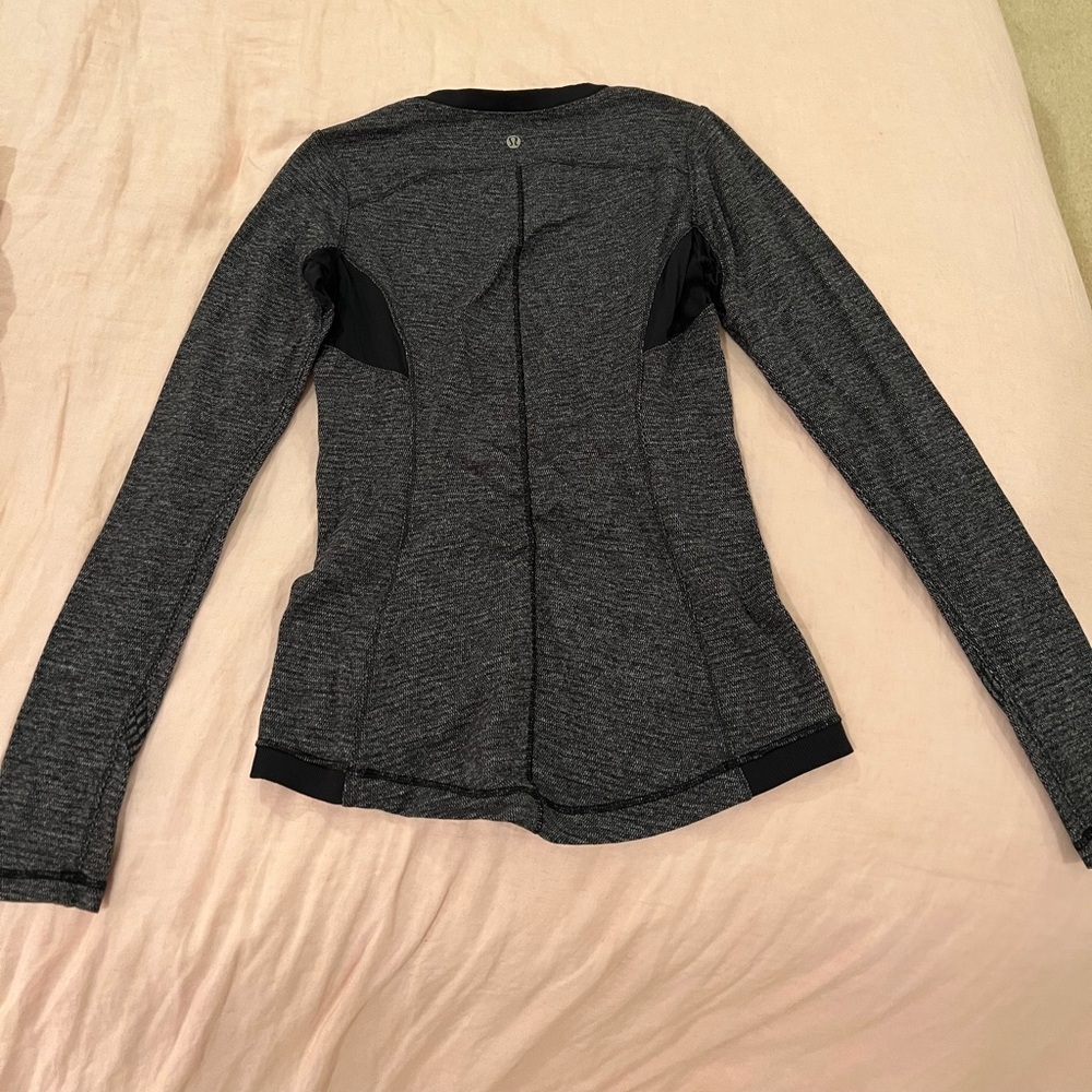 Rare pls lululemon long sleeve shirt.